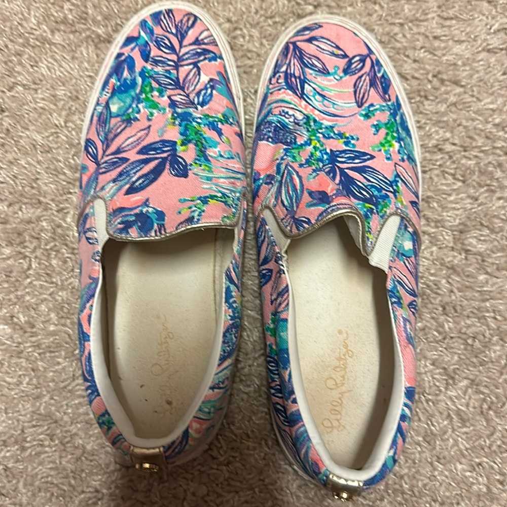 Lilly Piltzer size 10 used slip on tennis shoes